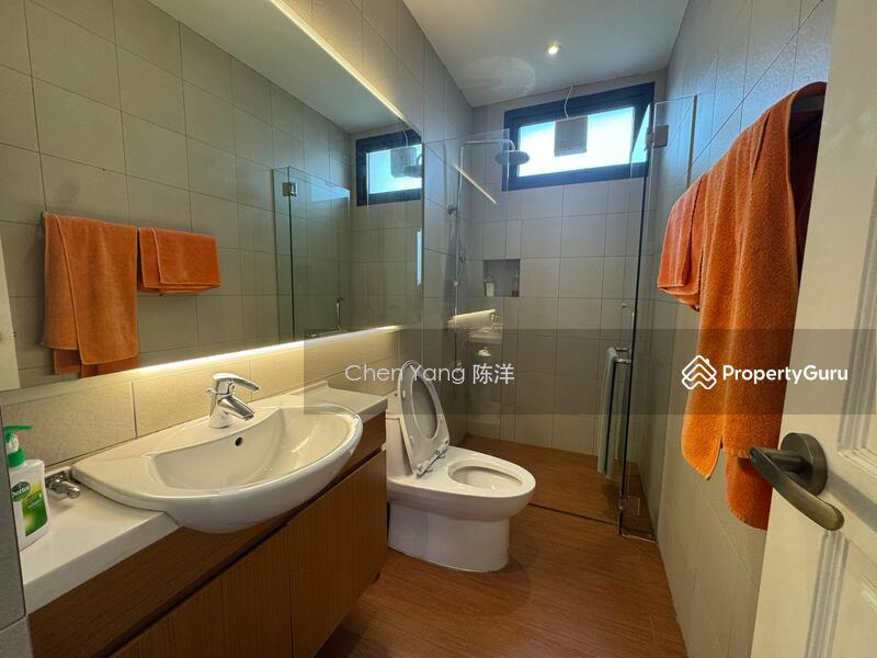 Corner Terrace for Sale: Macpherson, D13, 368660