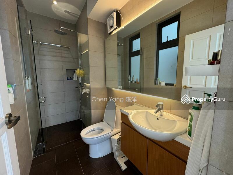 Corner Terrace for Sale: Macpherson, D13, 368660