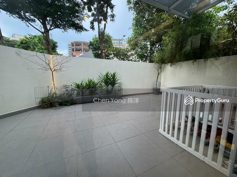 Corner Terrace for Sale: Macpherson, D13, 368660