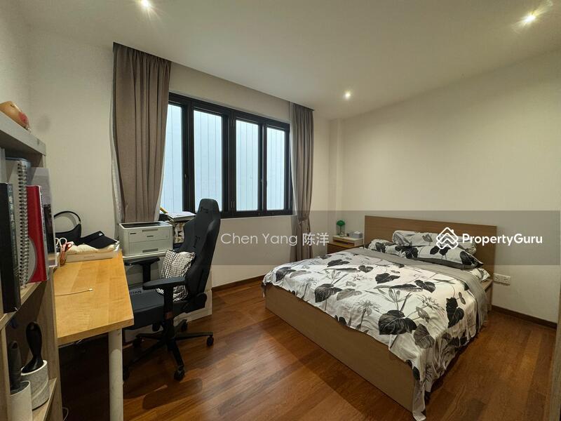 Corner Terrace for Sale: Macpherson, D13, 368660