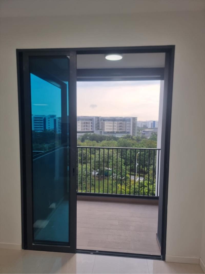 Treasure at Tampines Condominium For Sale, $830,000, 1 Bed 1 Bath 484 sqft $1,715.00 psf