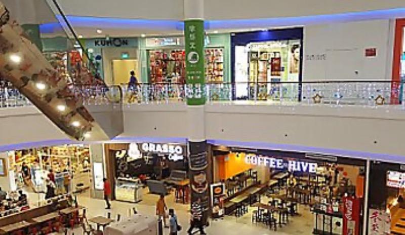 4A landed feel ground floor b186C Rivervale Next to Rivervale Mall HDB Apartment For Sale, $570,000, 3 Bed 2 Bath 979 sqft $582.00 psf