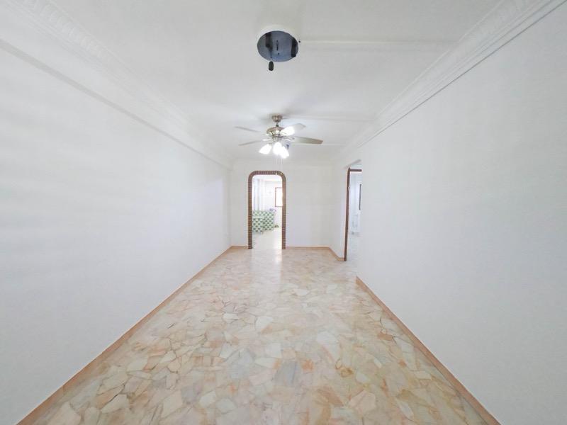 321 Bukit Batok Street 33 HDB Apartment For Sale, $420,000, 2 Bed 2 Bath 731 sqft $575.00 psf