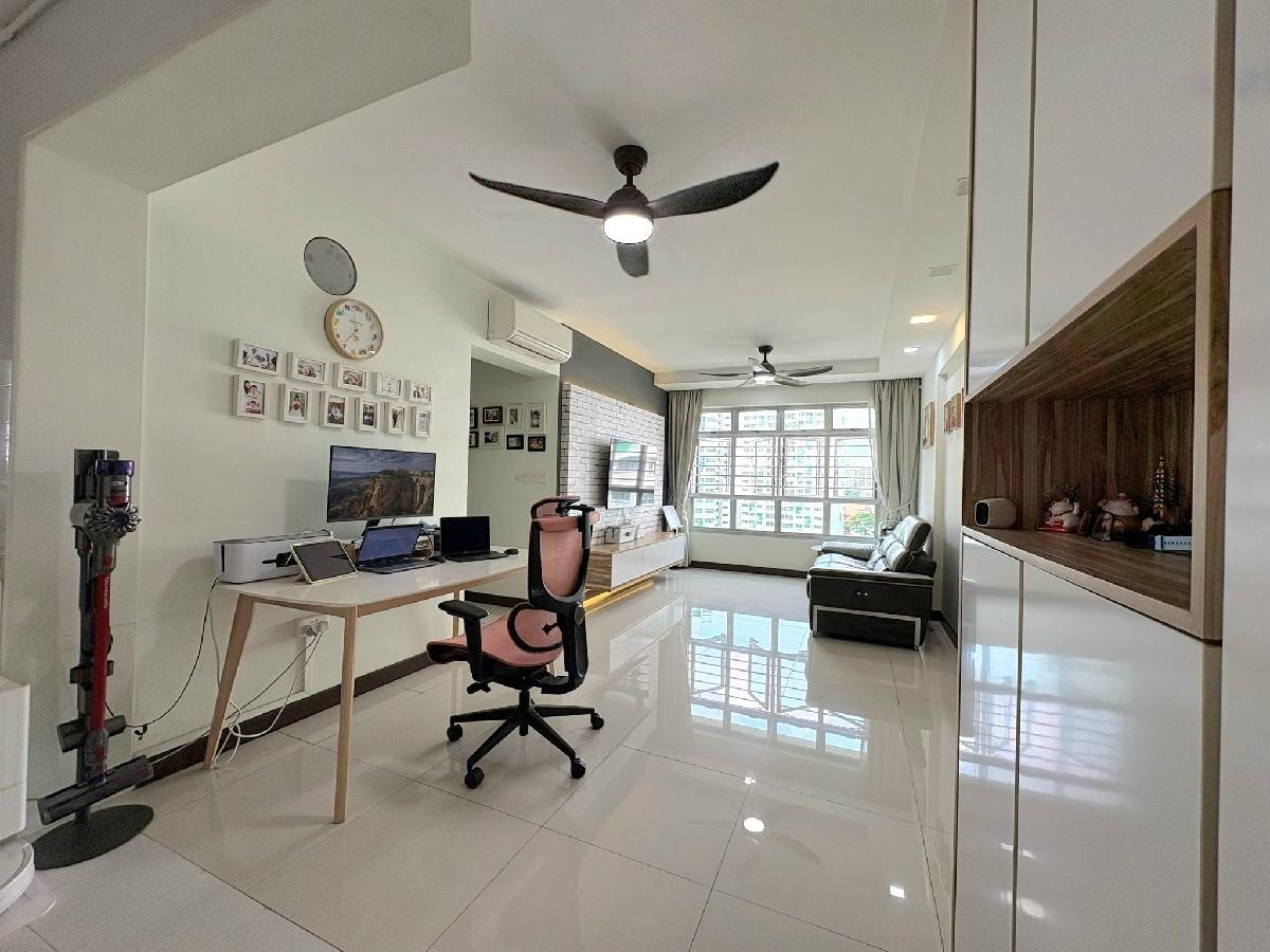 416A Fernvale Link HDB Apartment For Sale, $678,000, 3 Bed 2 Bath 1,001 sqft $677.00 psf HDB Apartment | D28 Seletar | Prop-GPT the AI-Powered Property Guru