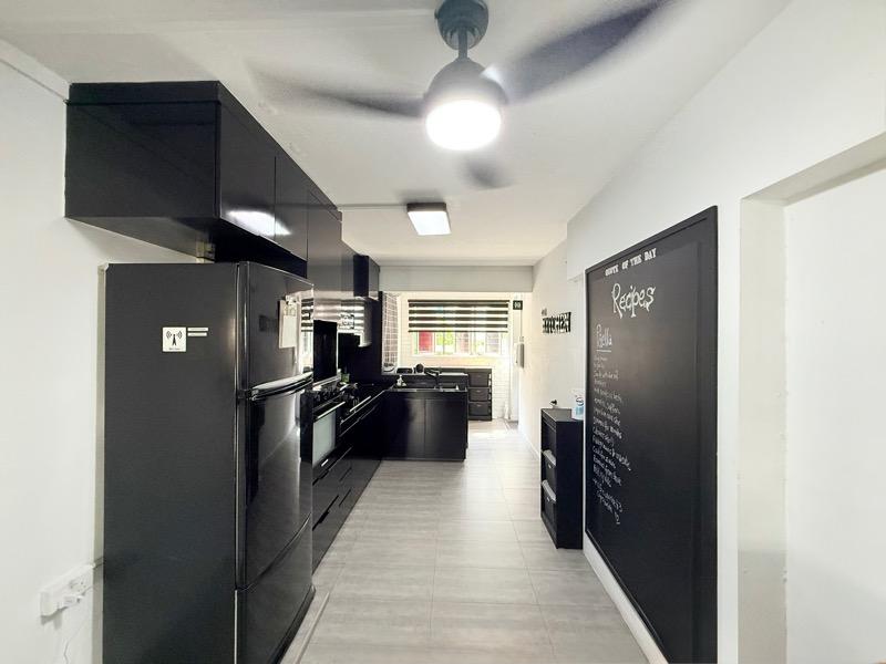 420 Woodlands Street 41 HDB Apartment For Sale, $1,150,000, 5 Bed 3 Bath 1,905 sqft $604.00 psf