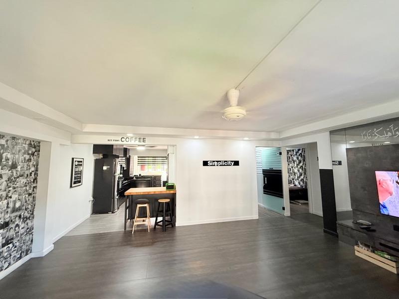 420 Woodlands Street 41 HDB Apartment For Sale, $1,150,000, 5 Bed 3 Bath 1,905 sqft $604.00 psf