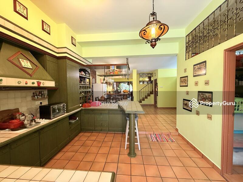Prop-GPT: Terrace: D15  Mugliston Road