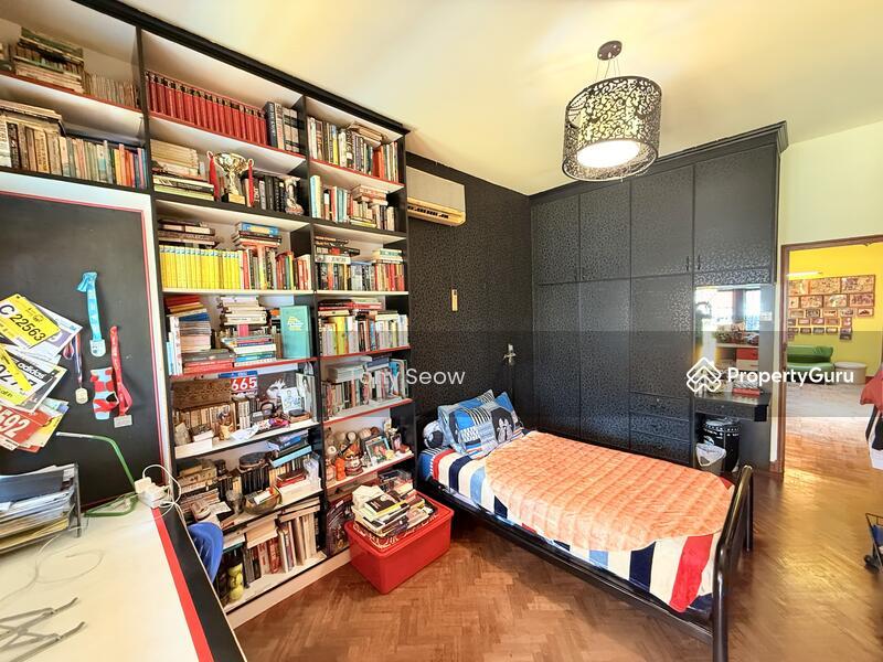 Terrace for Sale: D15, 437720