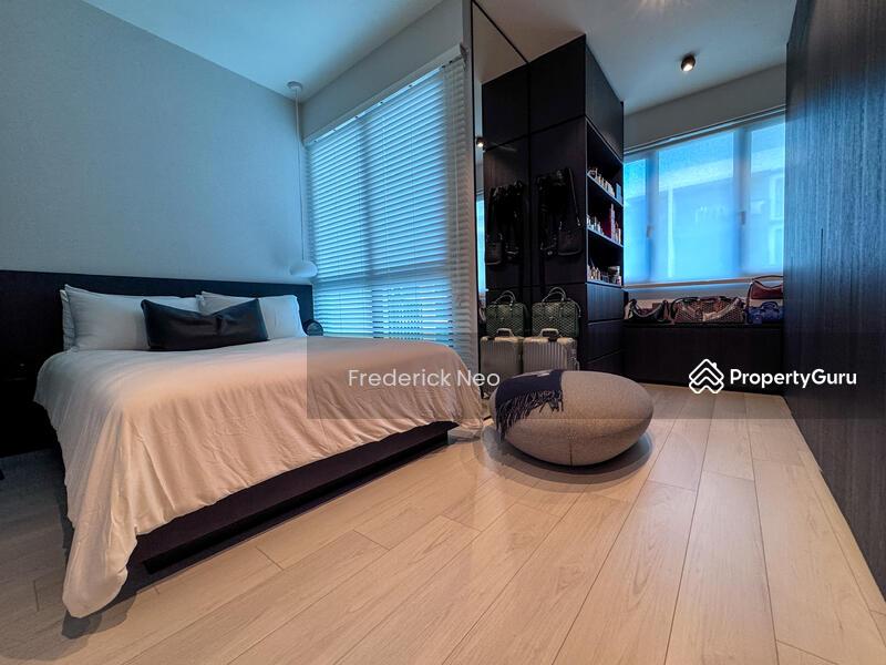 Prop-GPT: Condominium: D18  Treasure at Tampines
