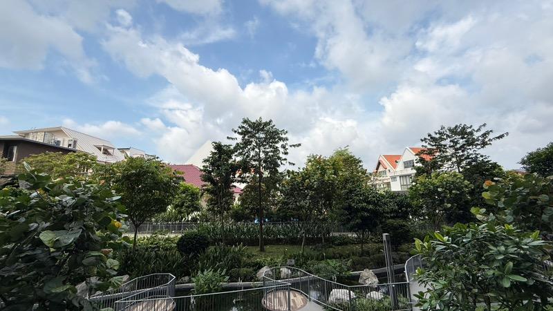 The Garden Residences Condominium For Sale, $1,150,0001 Bath 614 sqft $1,873.00 psf