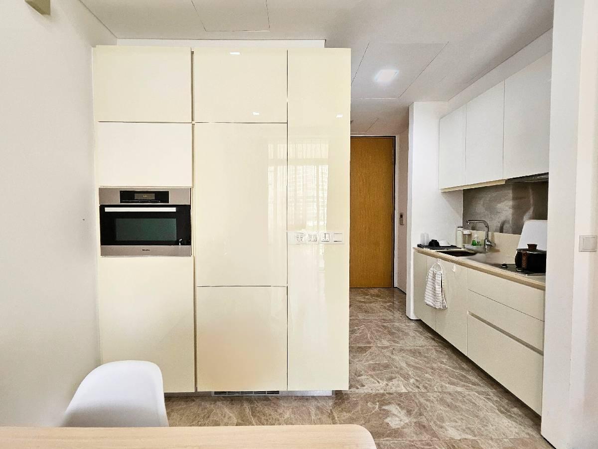 The Laurels @ Cairnhill Road Condominium For Sale, $1,599,000, 1 Bed 1 Bath 549 sqft $2,913.00 psf