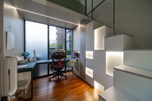 Kent Ridge Hill Residences Condominium For Sale, $2,100,000, 3 Bed 2 Bath 958 sqft $2,192.00 psf