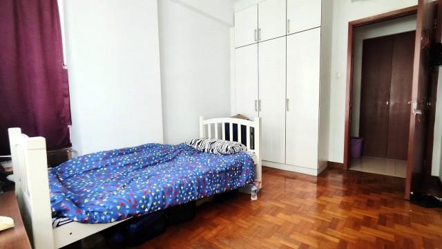 La Casa Condominium For Sale, $1,300,0003 Bath 1,195 sqft $1,088.00 psf