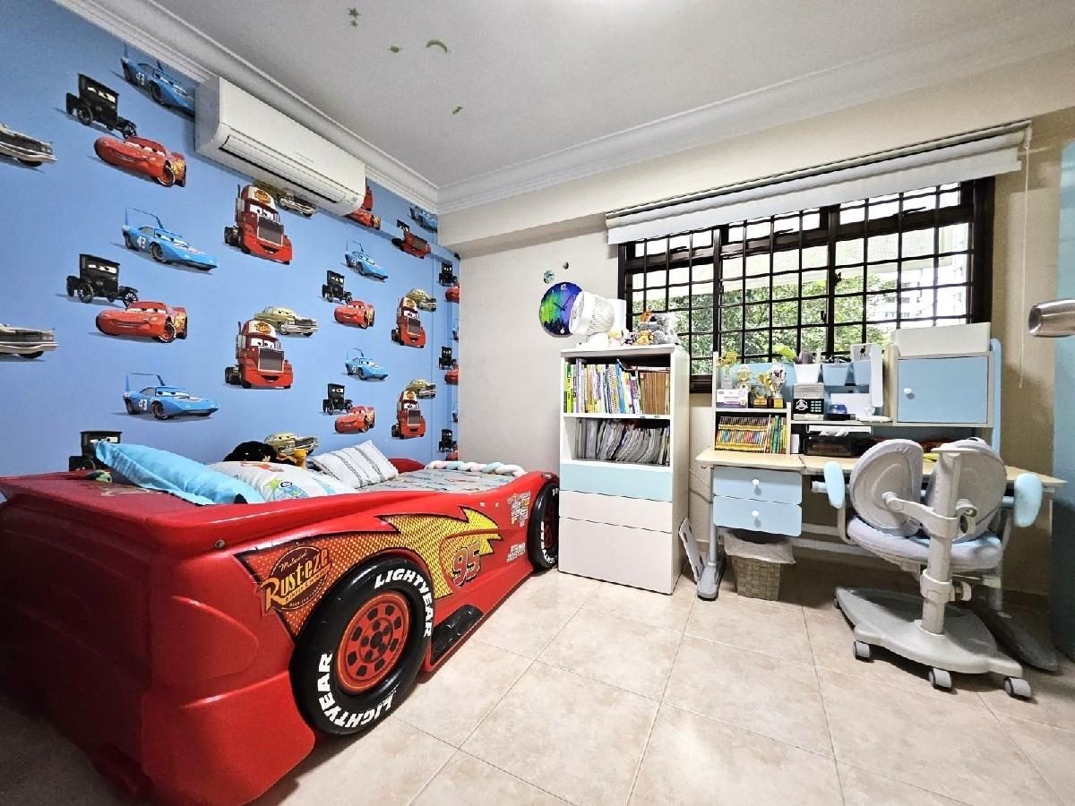 332 Sembawang Close HDB Apartment For Sale, $778,000, 4 Bed 2 Bath 1,496 sqft $520.00 psf