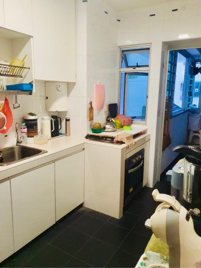 18B Holland Drive HDB Apartment For Sale, $1,080,000, 3 Bed 2 Bath 936 sqft $1,154.00 psf