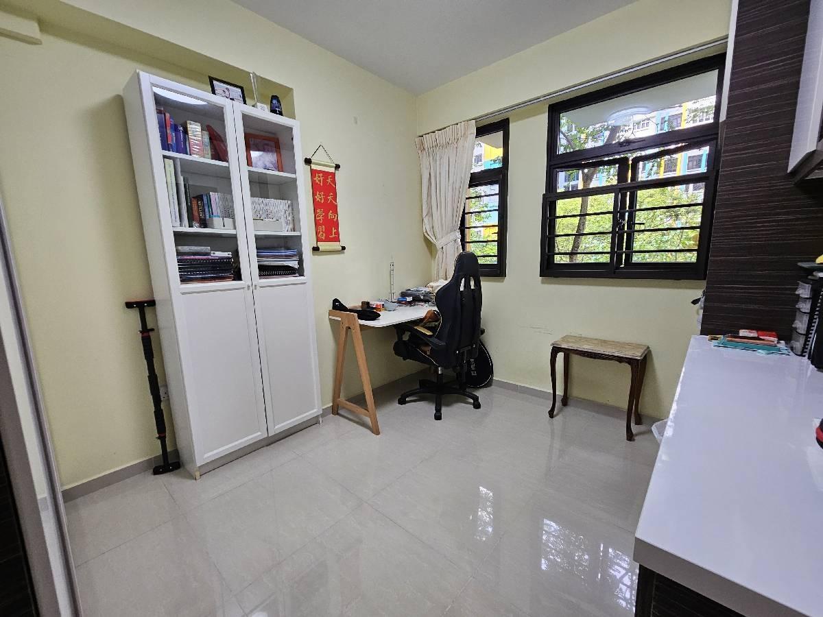 HDB Apartment for Sale: D23, 670486