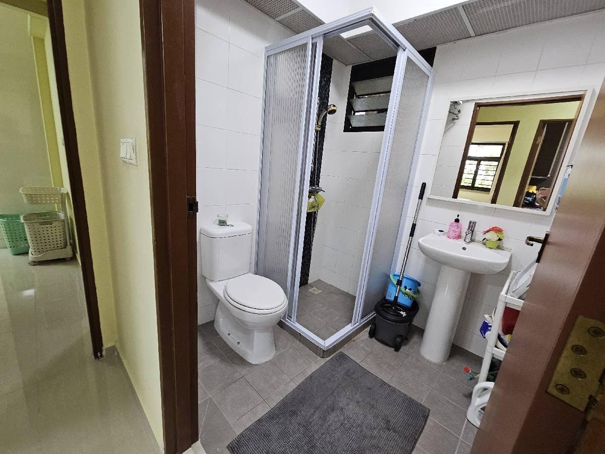 HDB Apartment for Sale: D23, 670486