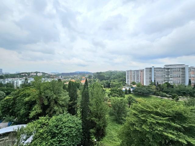 Prop-GPT: HDB Apartment: D05  307 Clementi Avenue 4