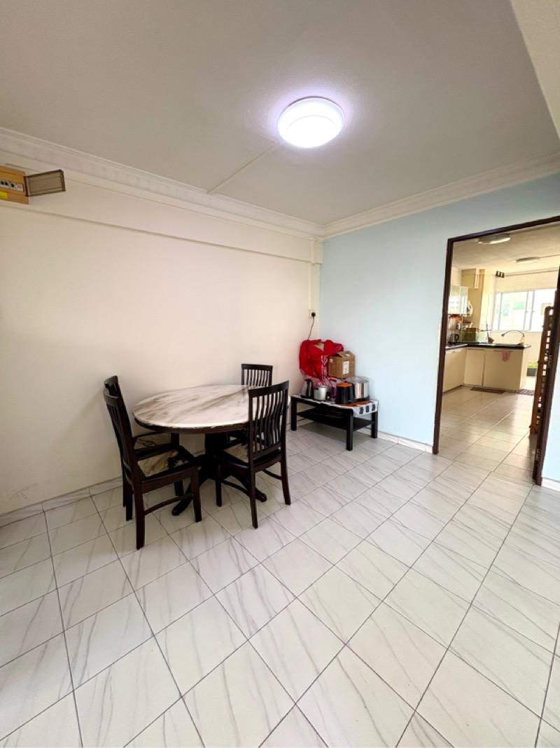 HDB Apartment for Sale: Yishun, D27, 760289