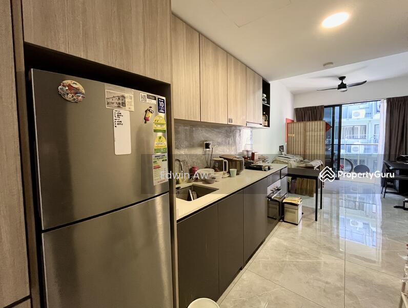 Prop-GPT: Condominium: D05  Kent Ridge Hill Residences