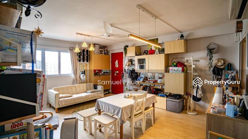 HDB Flat for Sale: D14, 400009