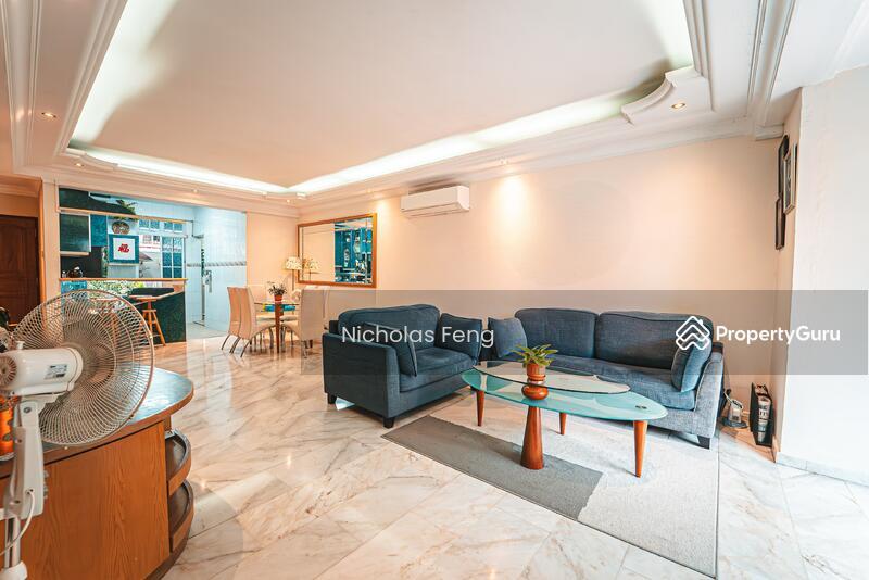 Prop-GPT: Condominium: D20  The Windsor