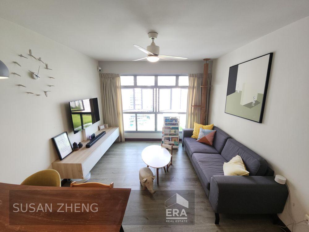 Prop-GPT: HDB - 3 room: D19 Hougang 476b Upper Serangoon View