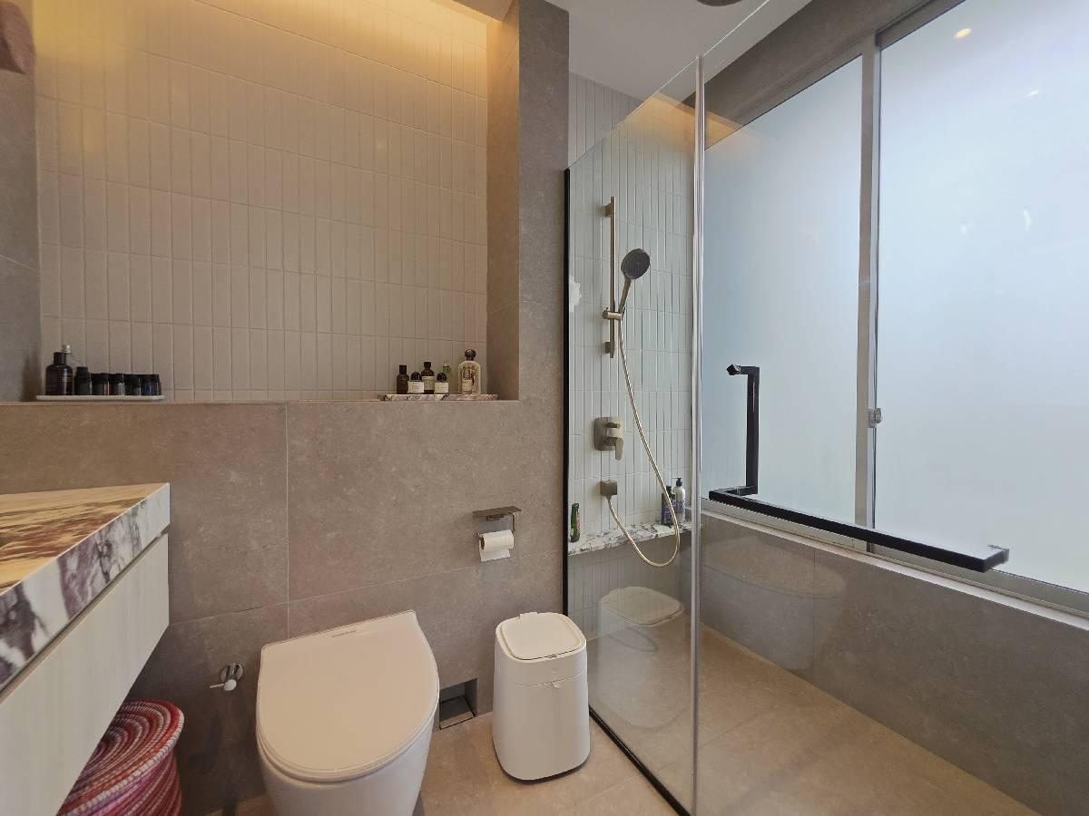 Condominium for Sale: D15, 439874