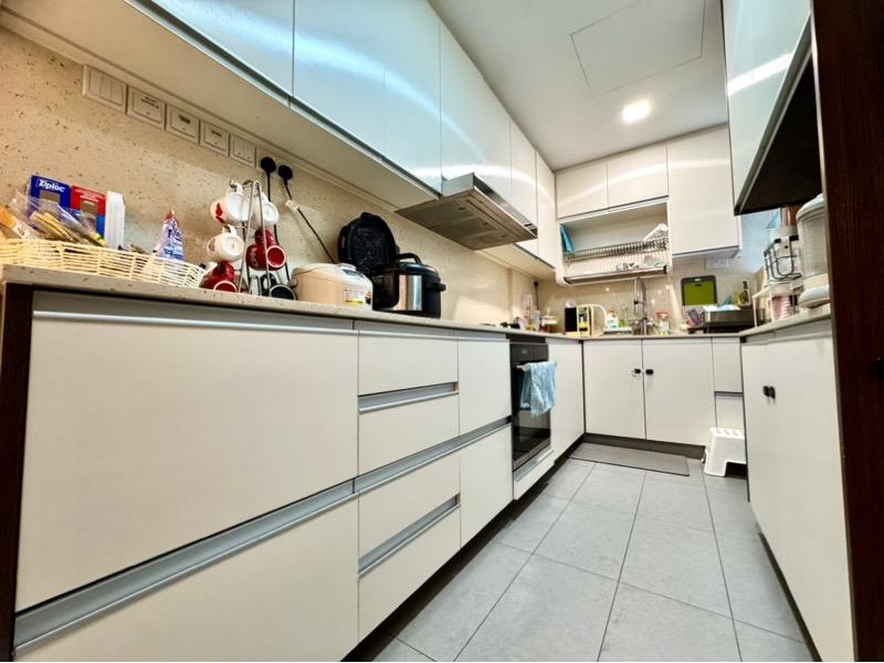 Condominium for Sale: Hillview, D23, 669565