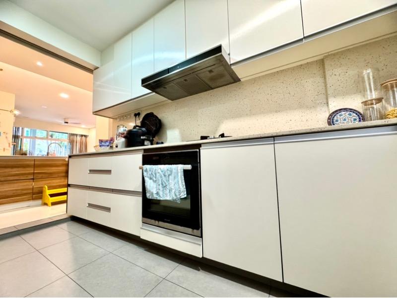 Condominium for Sale: Hillview, D23, 669565