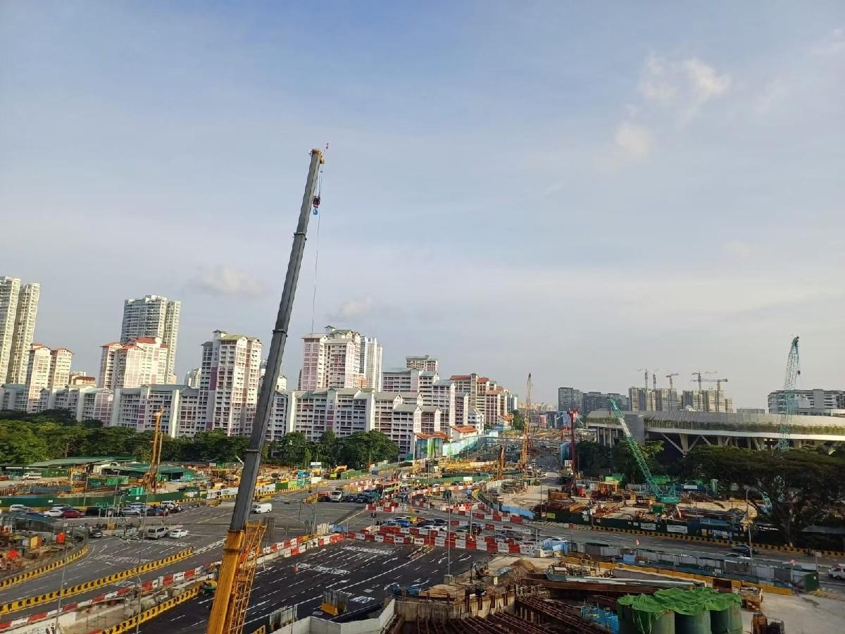 Prop-GPT: HDB Apartment: D20 Ang Mo Kio 208 Ang Mo Kio Avenue 1