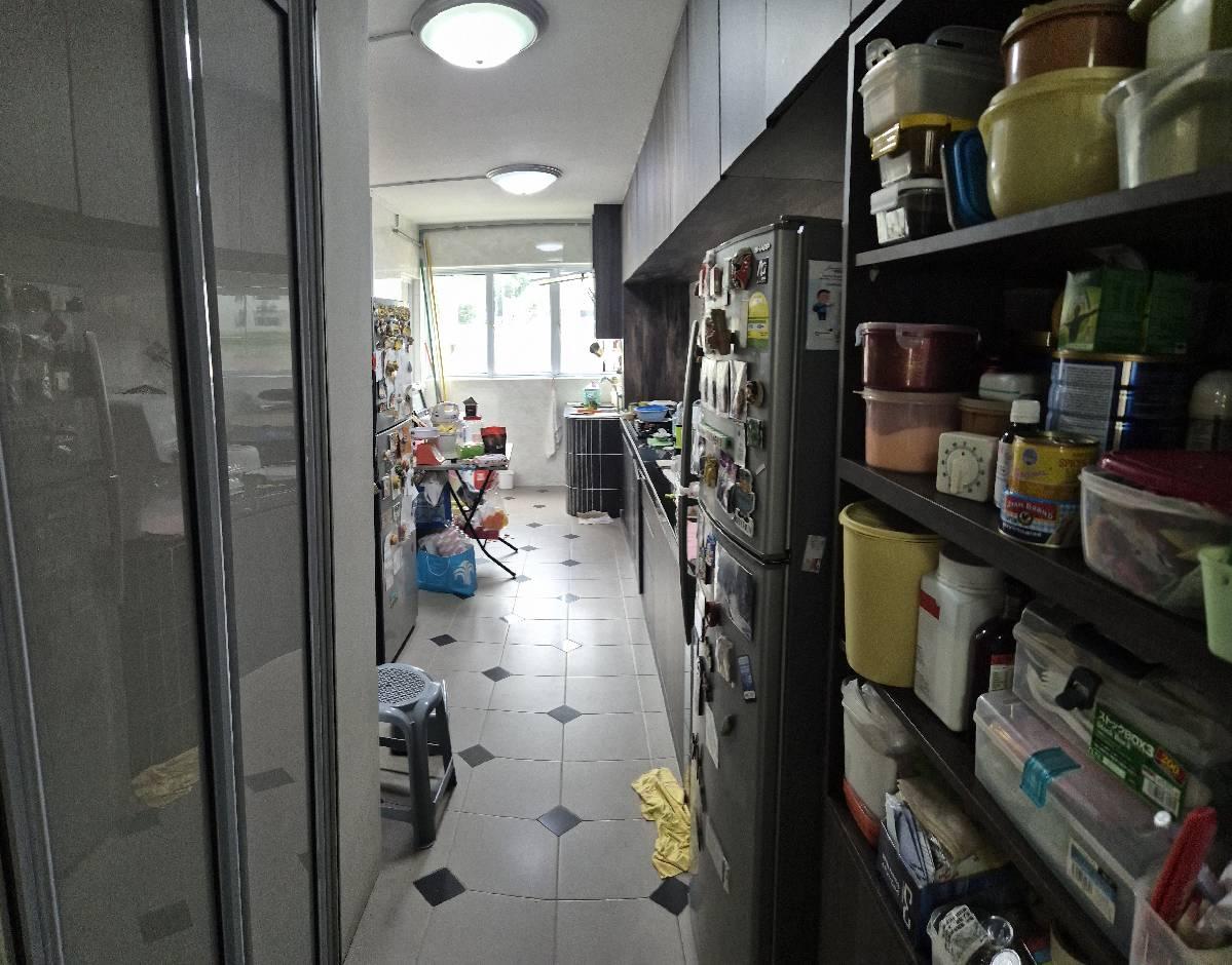 HDB Apartment for Sale: Yishun, D27, 760255