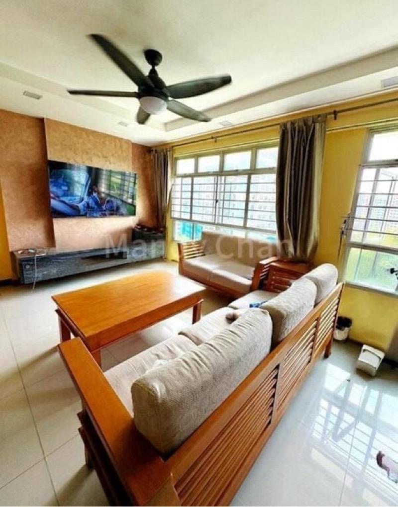 Prop-GPT: HDB Apartment: D27 Yishun 511B Yishun Street 51