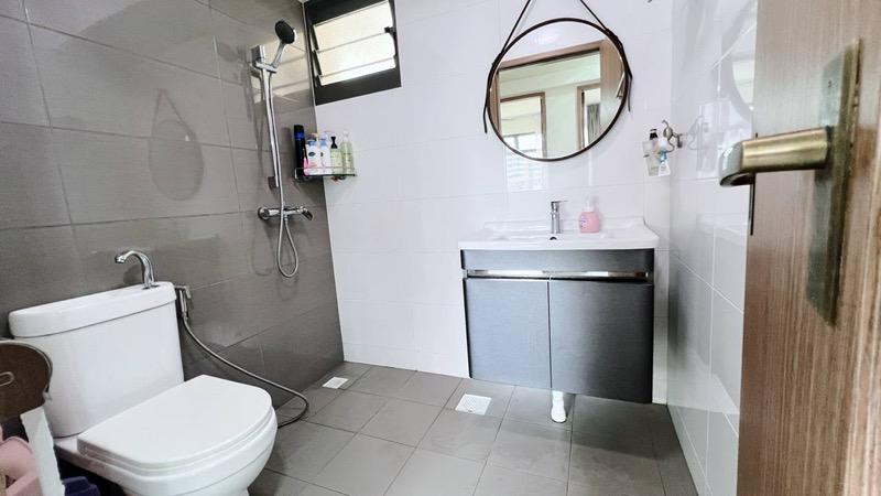HDB Apartment for Sale: Yishun, D27, 762478