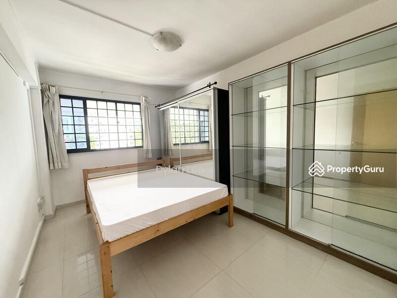 HDB Flat for Sale: D14, 400009