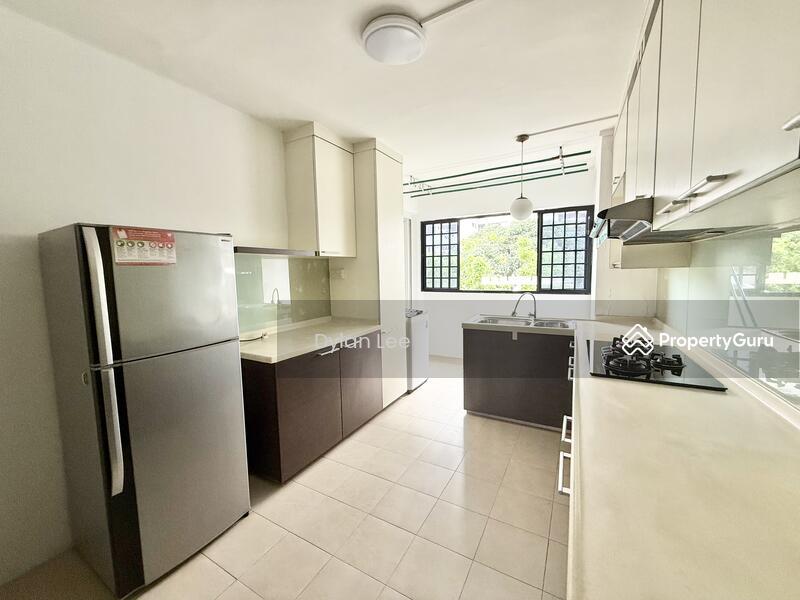 HDB Flat for Sale: D14, 400009