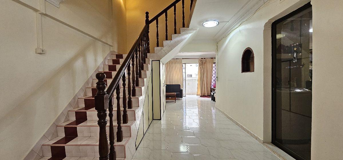 HDB Apartment for Sale: Yishun, D27, 760611