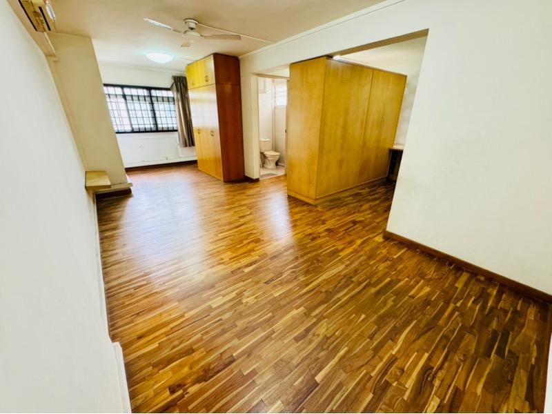HDB Apartment for Sale: Yishun, D27, 760235