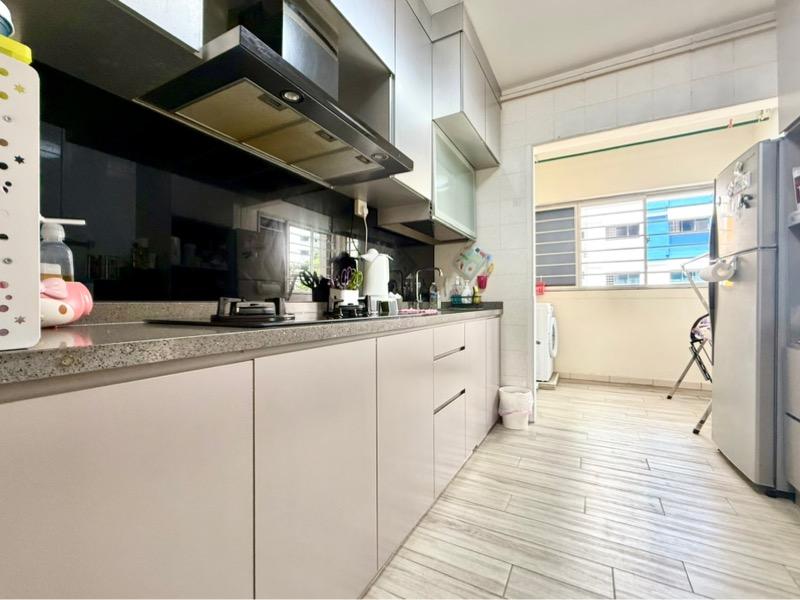 HDB Apartment for Sale: D27, 750334