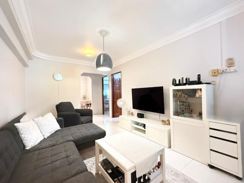 HDB Apartment for Sale: D18, 521222