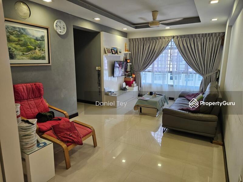 Prop-GPT: HDB Flat: D27 Yishun 505D Yishun Street 51