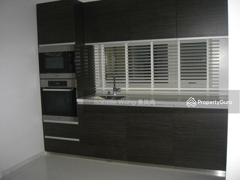 Condominium for Sale: D04, 098450