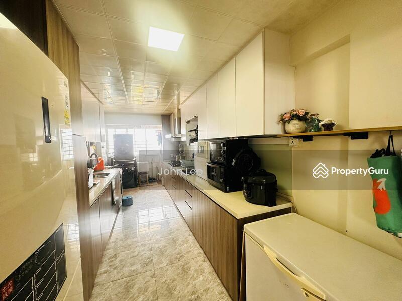 HDB Flat for Sale: Yishun, D27, 760757
