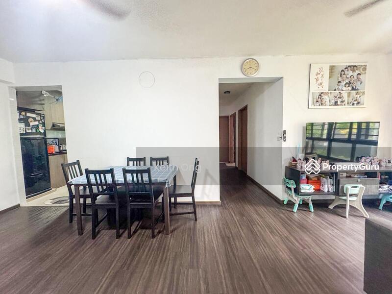 Prop-GPT: HDB Flat: D27 Yishun 478C Yishun Street 44