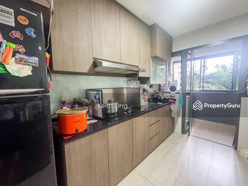 HDB Flat for Sale: Yishun, D27, 763478