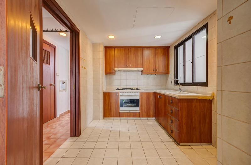 The Mayfair Condominium For Sale, $1,560,000, 3 Bed 3 Bath 1,163 sqft $1,341.00 psf