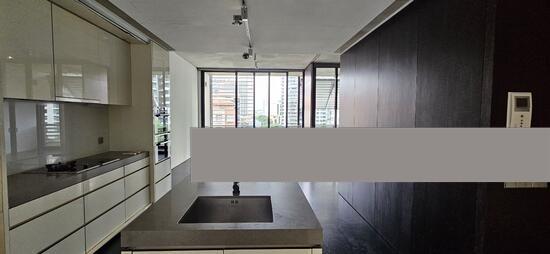 Prop-GPT: Apartment: D09  Martin No 38
