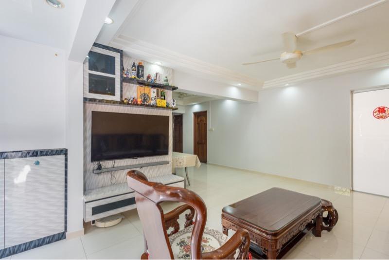 Prop-GPT: HDB Apartment: D19  540 Hougang Avenue 8