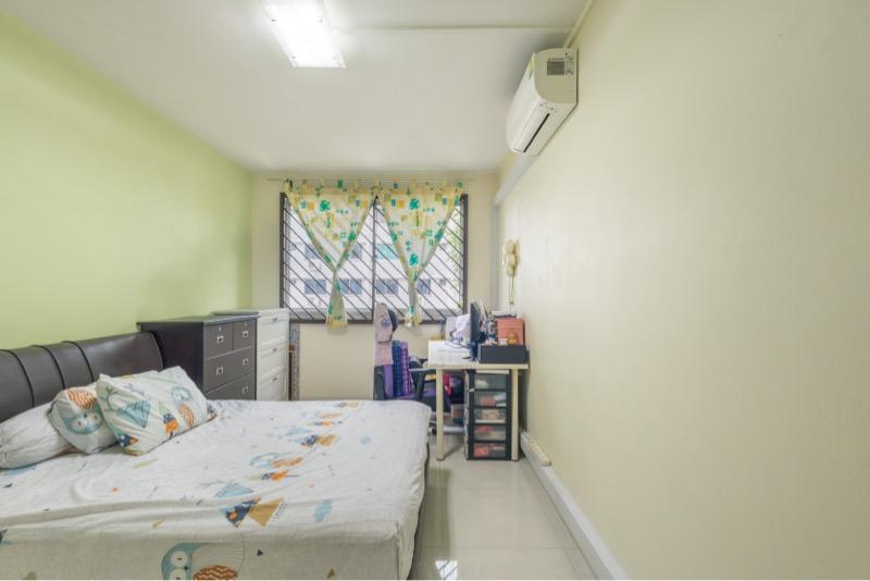 540 Hougang Avenue 8 HDB Apartment For Sale, $708,000, 4 Bed 2 Bath 1,302 sqft $544.00 psf