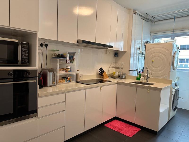 260 Bukit Batok East Avenue 4 HDB Apartment For Sale, $470,000, 2 Bed 2 Bath 785 sqft $599.00 psf